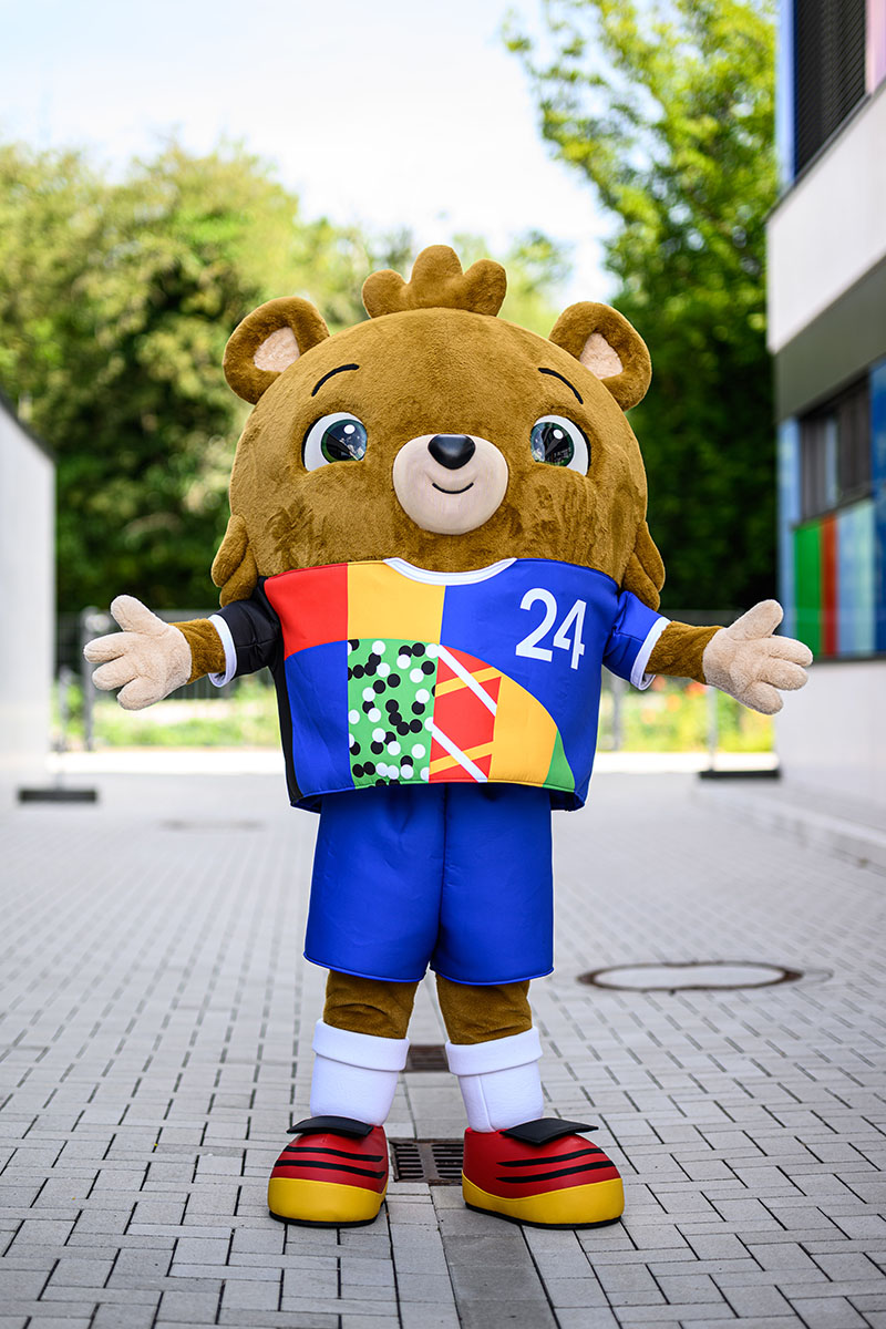 Foto van de EK mascotte 2024